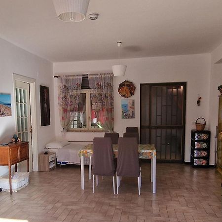 “Da Francesca“ Apartment Catania Luaran gambar
